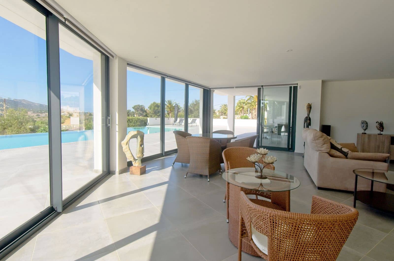 5 bedroom Villa for sale in Altea with pool garage - € 2,700,000 (Ref: 7409200)