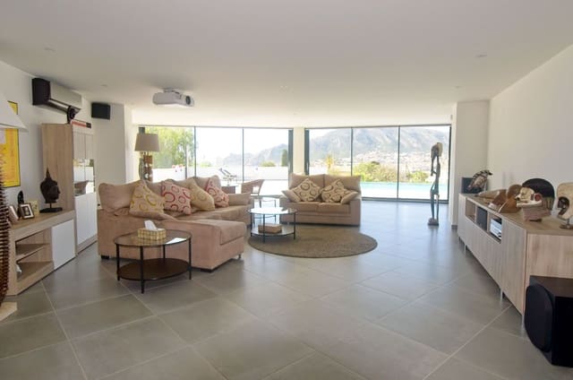 5 soverom Villa til salgs i Altea med svømmebasseng garasje - € 2 700 000 (Ref: 7409200)