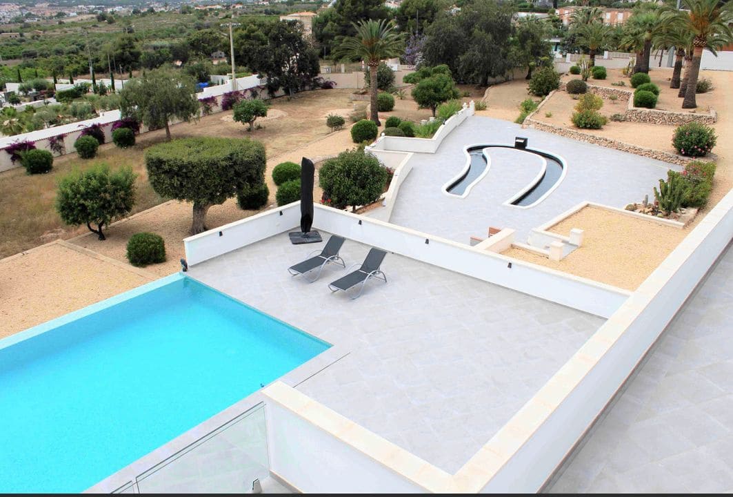 5 bedroom Villa for sale in Altea with pool garage - € 2,700,000 (Ref: 7409200)
