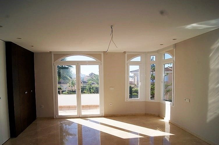 6 Zimmer Villa zu verkaufen in Alfaz del Pi / L'Alfas del Pi mit Pool Garage - 1.600.000 € (Ref: 7442315)