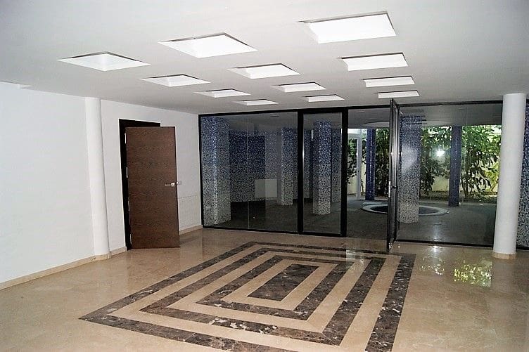 6 Zimmer Villa zu verkaufen in Alfaz del Pi / L'Alfas del Pi mit Pool Garage - 1.600.000 € (Ref: 7442315)