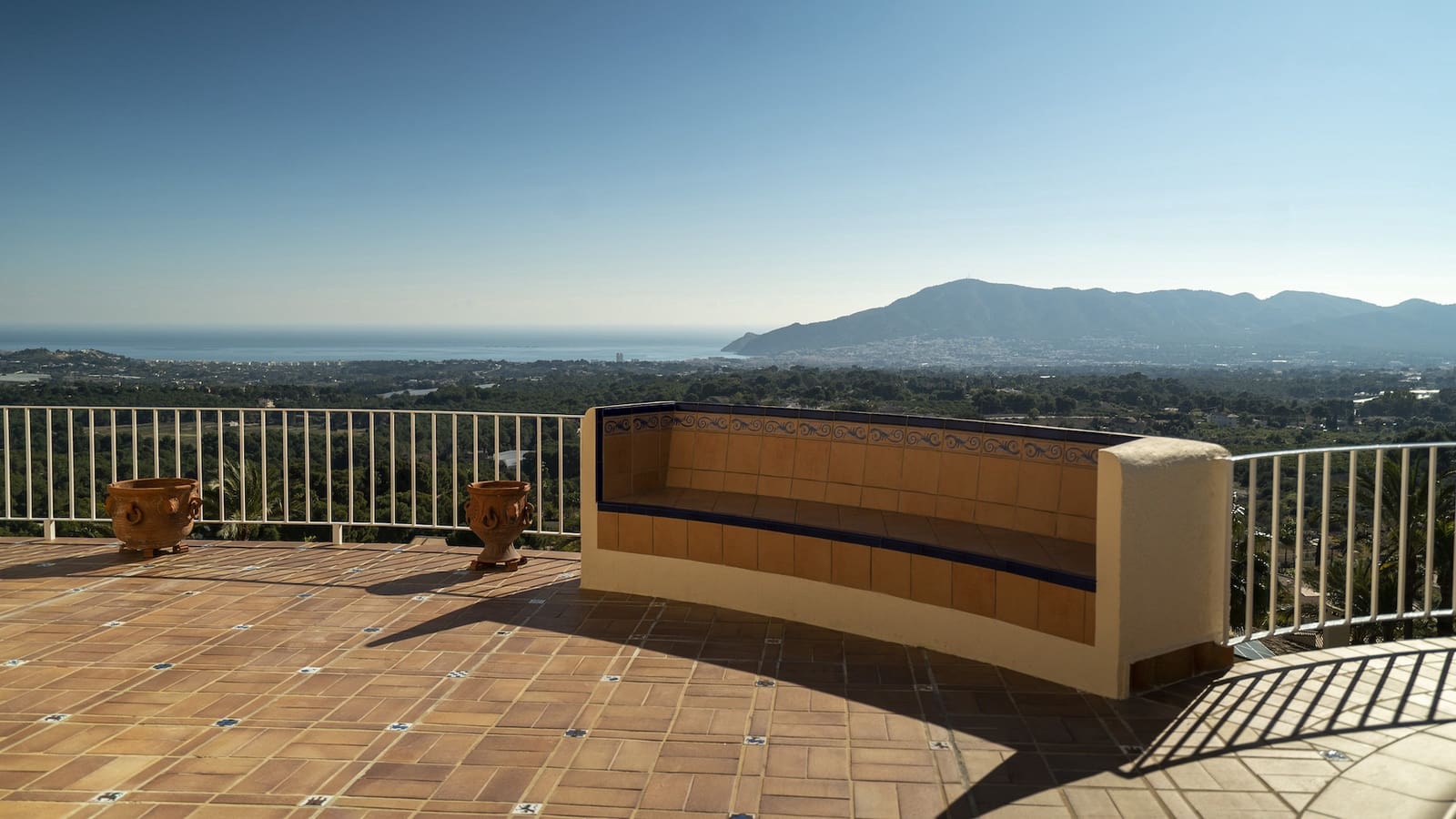 5 Zimmer Villa zu verkaufen in Alfaz del Pi / L'Alfas del Pi mit Pool Garage - 945.000 € (Ref: 7464317)