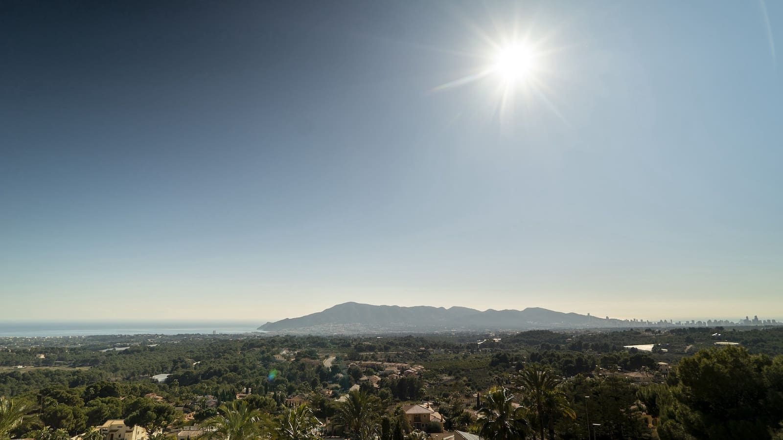 5 Zimmer Villa zu verkaufen in Alfaz del Pi / L'Alfas del Pi mit Pool Garage - 945.000 € (Ref: 7464317)