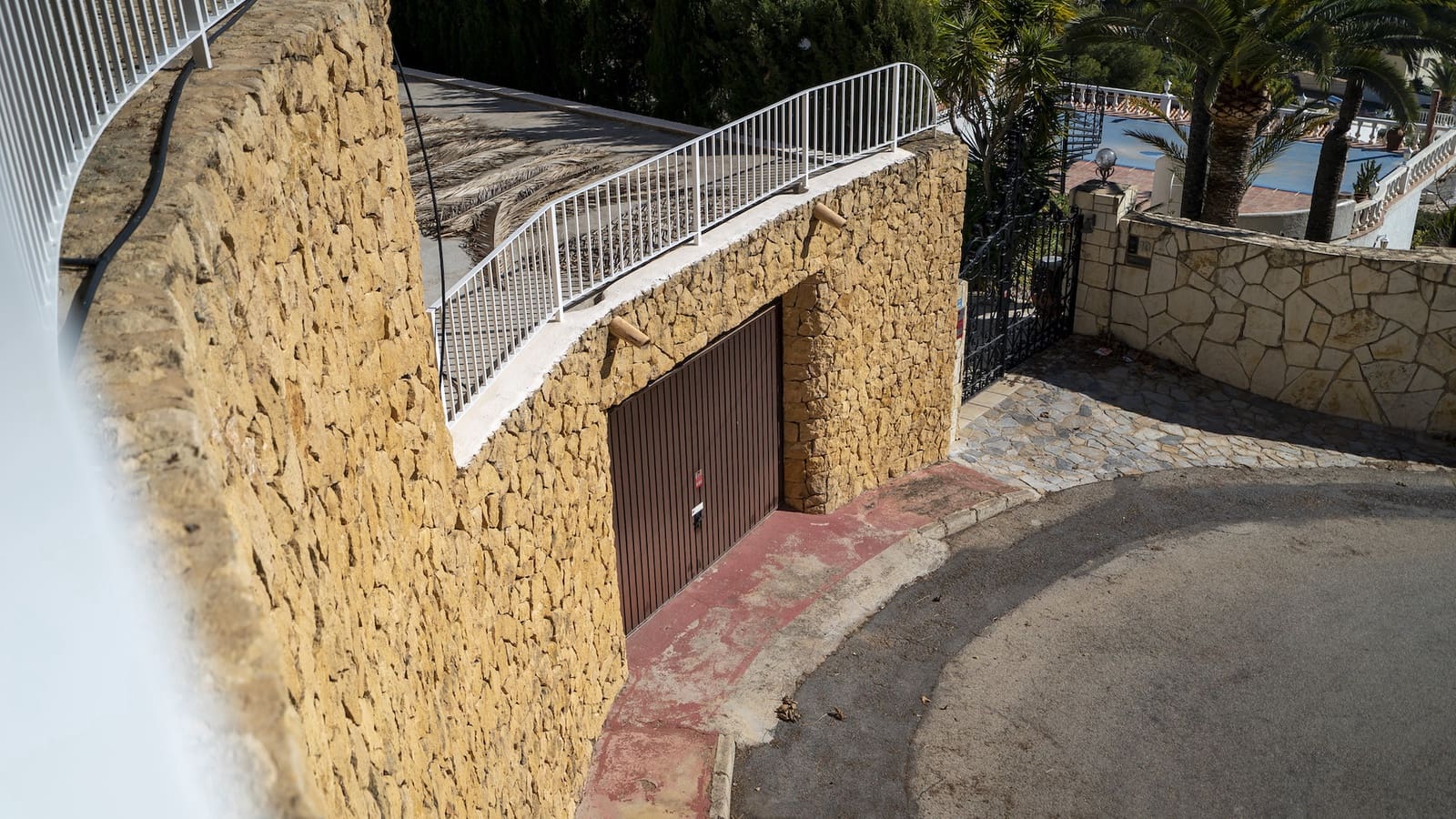 5 Zimmer Villa zu verkaufen in Alfaz del Pi / L'Alfas del Pi mit Pool Garage - 945.000 € (Ref: 7464317)