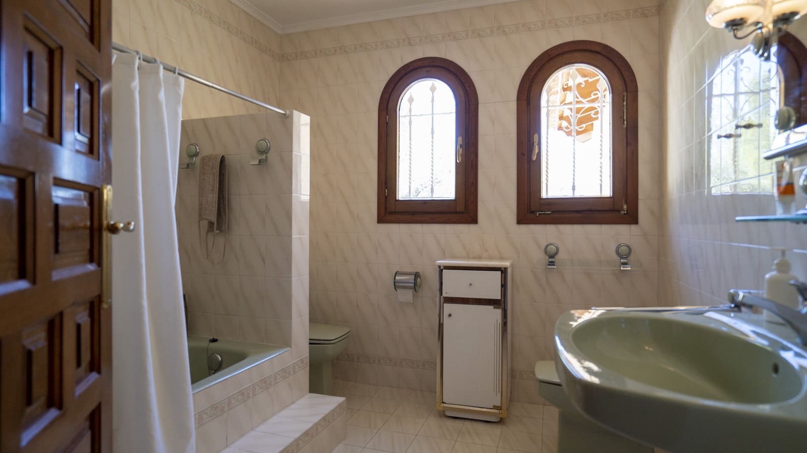 5 Zimmer Villa zu verkaufen in Alfaz del Pi / L'Alfas del Pi mit Pool Garage - 945.000 € (Ref: 7464317)