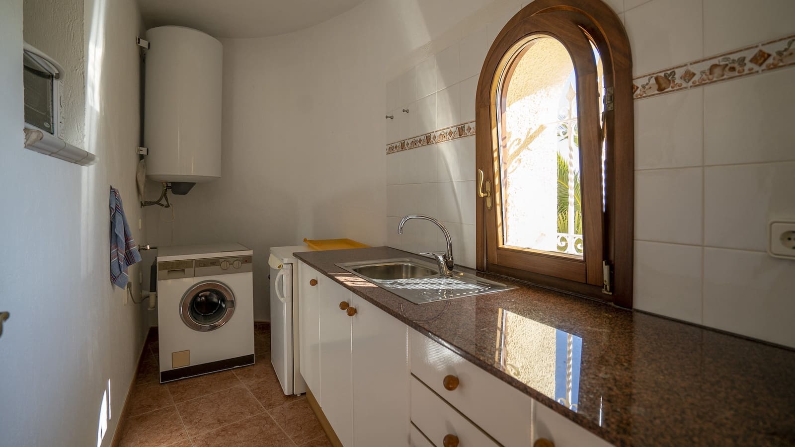 5 Zimmer Villa zu verkaufen in Alfaz del Pi / L'Alfas del Pi mit Pool Garage - 945.000 € (Ref: 7464317)