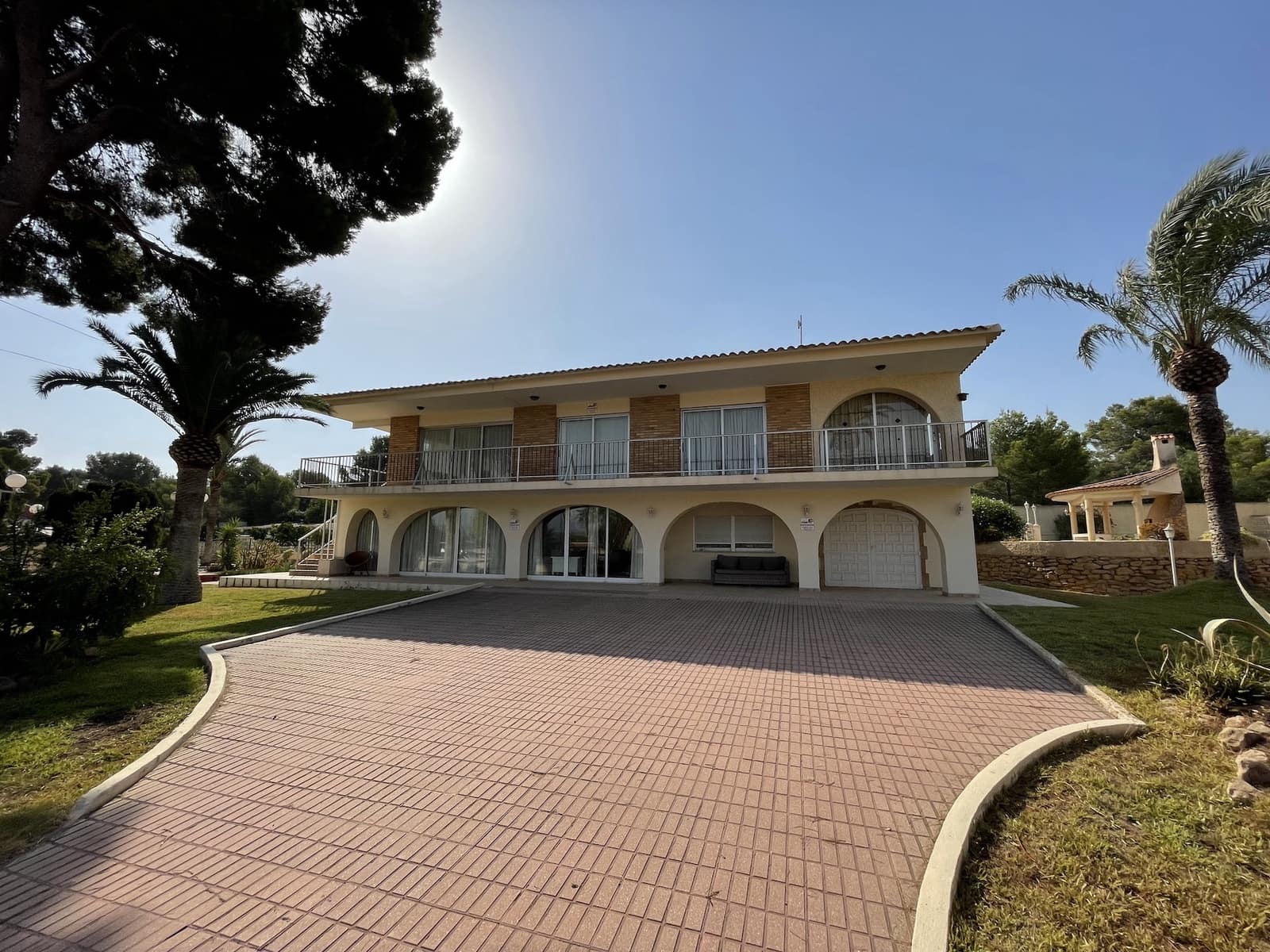 4 bedroom Villa for sale in Albir with pool garage - € 1,350,000 (Ref: 7646129)
