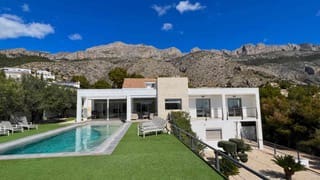 5 soverom Villa til salgs i Altea med svømmebasseng garasje - € 1 100 000 (Ref: 7910930)