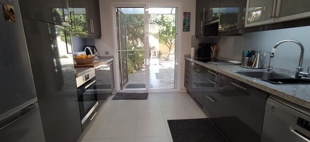 2 slaapkamer Villa te koop in Albir, Alfaz del Pi / L'Alfàs del Pi met garage - € 475.000 (Ref: 7987958)