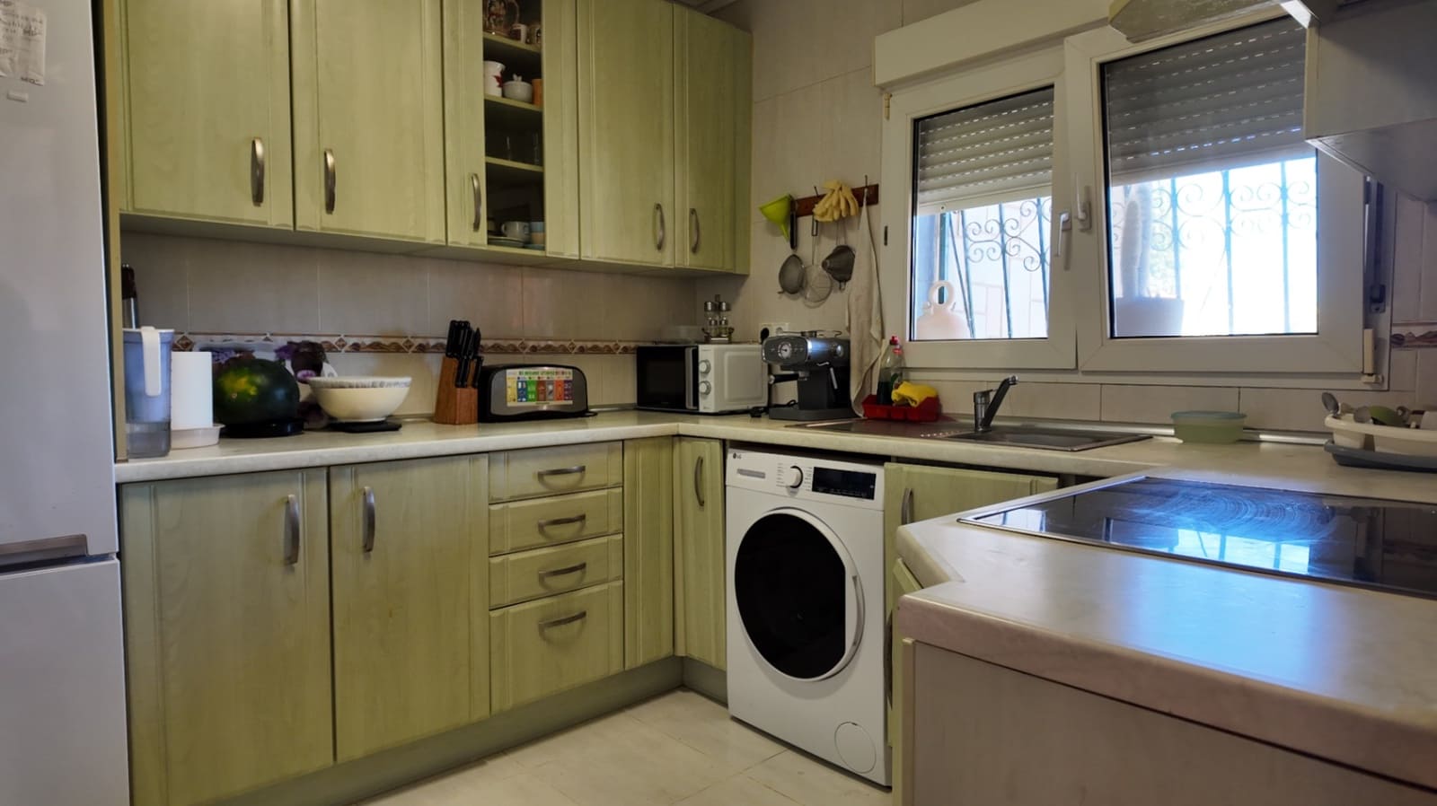 3 bedroom Villa for sale in Barranco Hondo with garage - € 455,000 (Ref: 8079592)