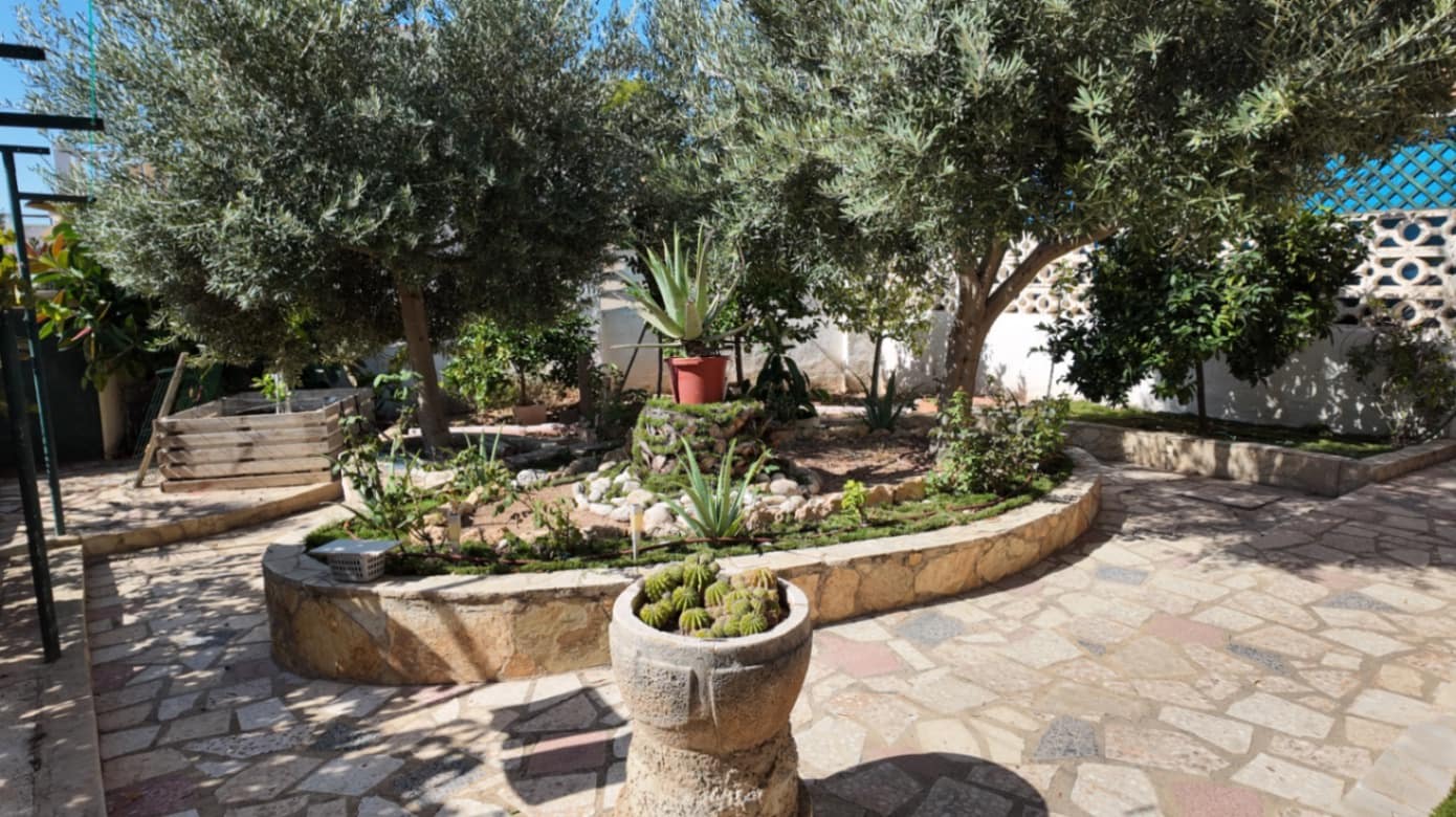 3 bedroom Villa for sale in Barranco Hondo with garage - € 455,000 (Ref: 8079592)