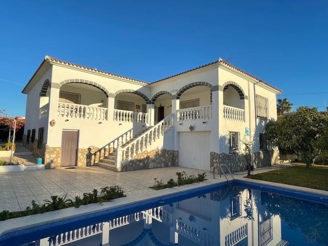 3 slaapkamer Villa te koop in Alfaz del Pi / L'Alfàs del Pi met zwembad garage - € 895.000 (Ref: 8079594)