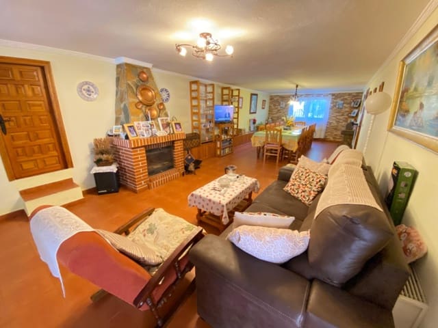 3 slaapkamer Villa te koop in Alfaz del Pi / L'Alfàs del Pi met zwembad garage - € 895.000 (Ref: 8079594)