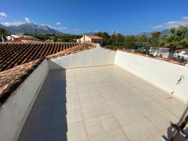 3 slaapkamer Villa te koop in Alfaz del Pi / L'Alfàs del Pi met zwembad garage - € 895.000 (Ref: 8079594)