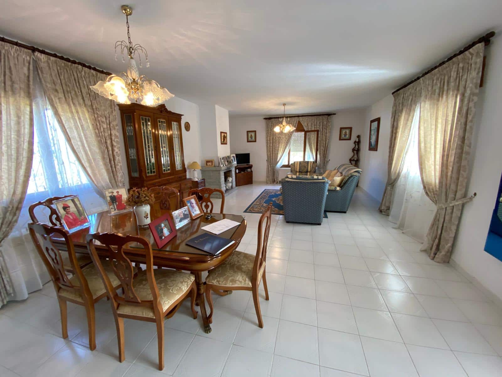 3 slaapkamer Villa te koop in Alfaz del Pi / L'Alfas del Pi met zwembad garage - € 895.000 (Ref: 8079594)