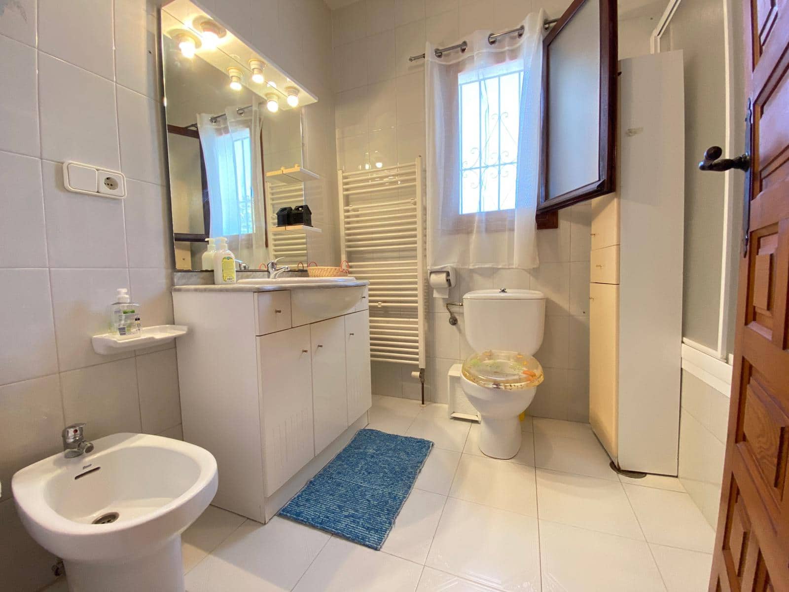 3 slaapkamer Villa te koop in Alfaz del Pi / L'Alfas del Pi met zwembad garage - € 895.000 (Ref: 8079594)