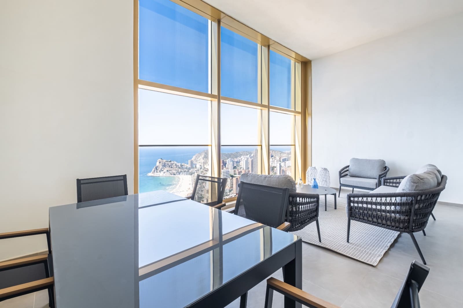 3 chambre Appartement à vendre à Benidorm avec piscine garage - 885 000 € (Ref: 8079600)