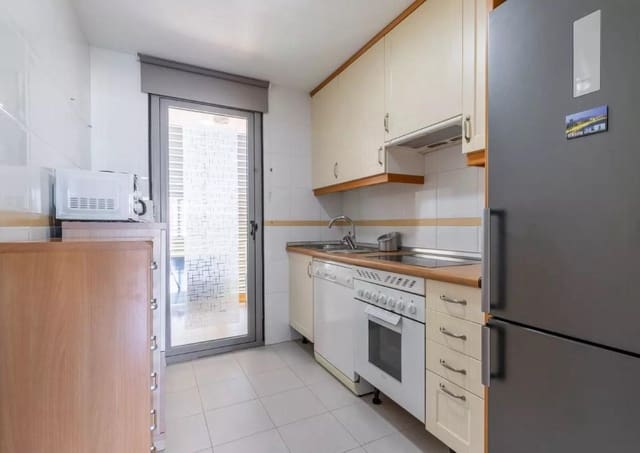 2 Zimmer Apartment zu verkaufen in Playa Poniente, Benidorm mit Pool Garage - 290.000 € (Ref: 8123974)