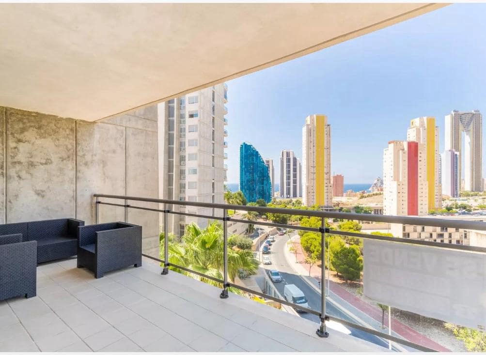 2 soverom Leilighet til salgs i Benidorm med svømmebasseng garasje - € 290 000 (Ref: 8123974)