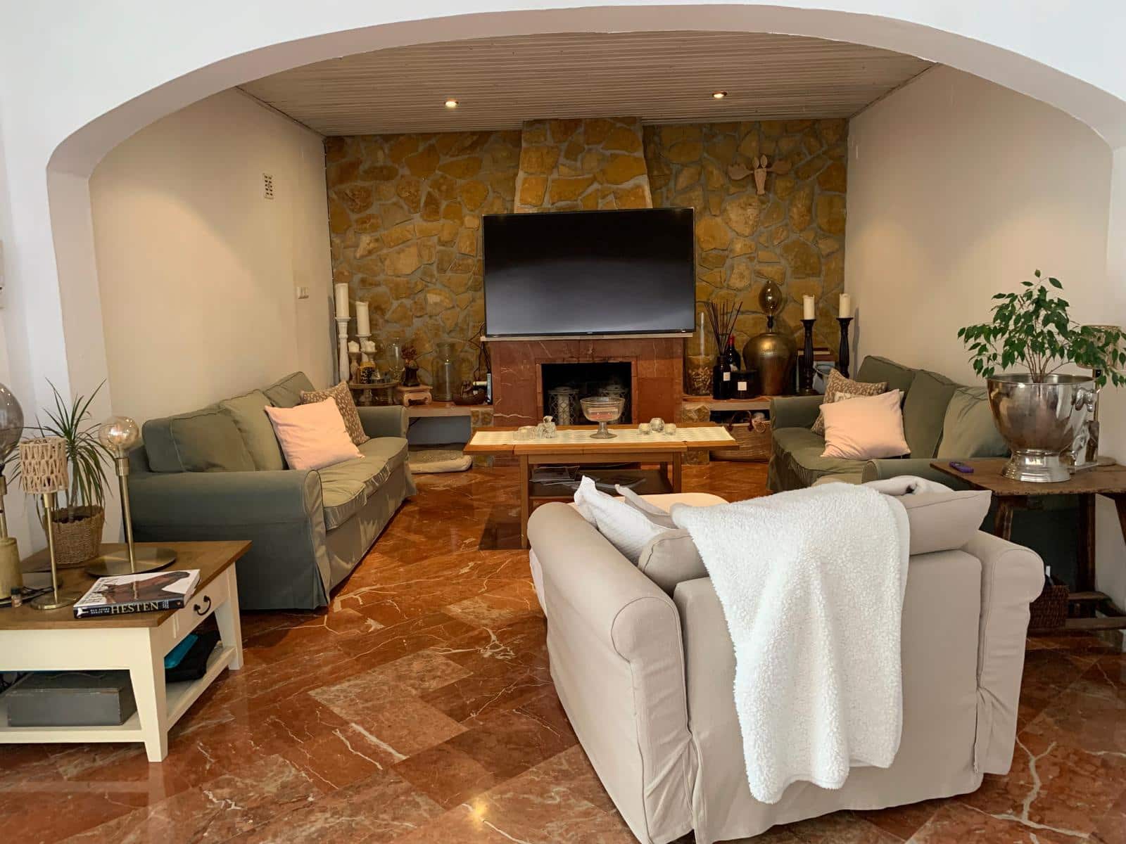 3 bedroom Villa for sale in La Nucia with pool garage - € 750,000 (Ref: 8307680)