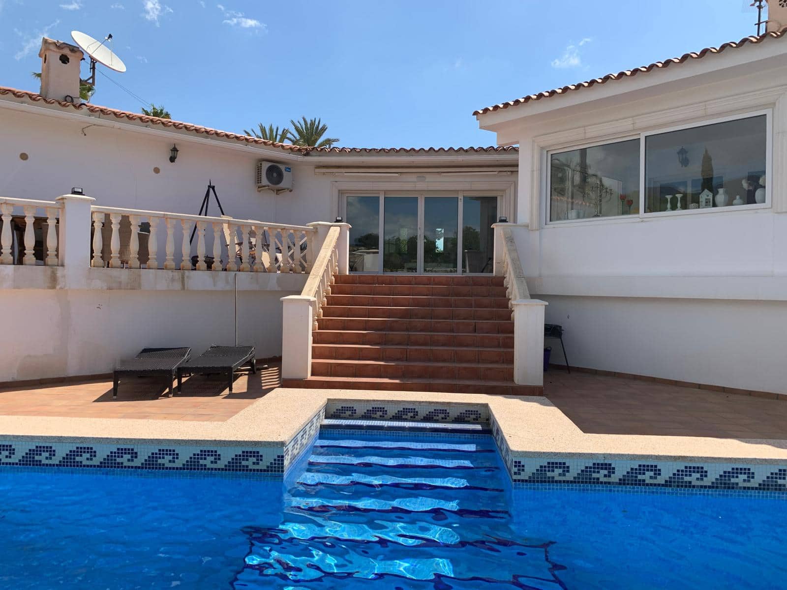 3 bedroom Villa for sale in La Nucia with pool garage - € 750,000 (Ref: 8307680)