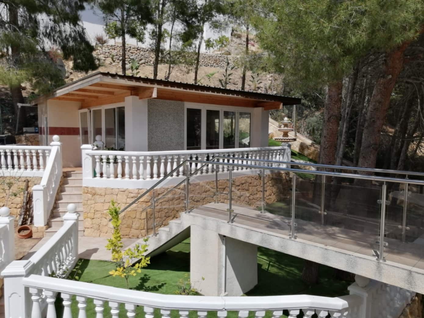 5 Zimmer Villa zu verkaufen in Altea mit Pool Garage - 1.350.000 € (Ref: 8312026)