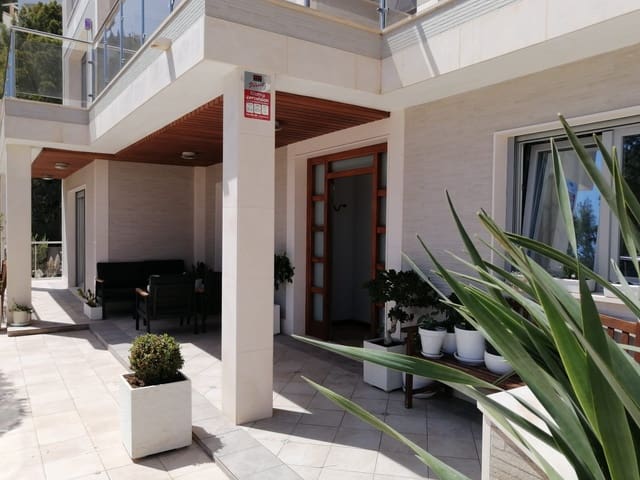 5 Zimmer Villa zu verkaufen in Altea mit Pool Garage - 1.350.000 € (Ref: 8312026)