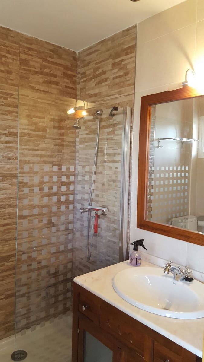 2 Zimmer Apartment zu vermieten in Albir mit Pool Garage - 1.100 € (Ref: 8329513)