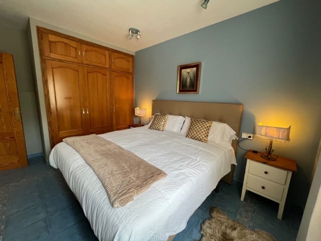 4 bedroom Villa for rent in Polop with pool garage - € 3,900 (Ref: 8352705)