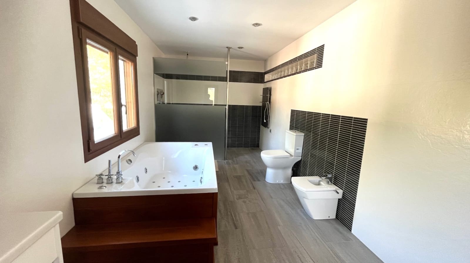 4 soverom Villa til salgs i La Nucia med svømmebasseng garasje - € 950 000 (Ref: 8402168)