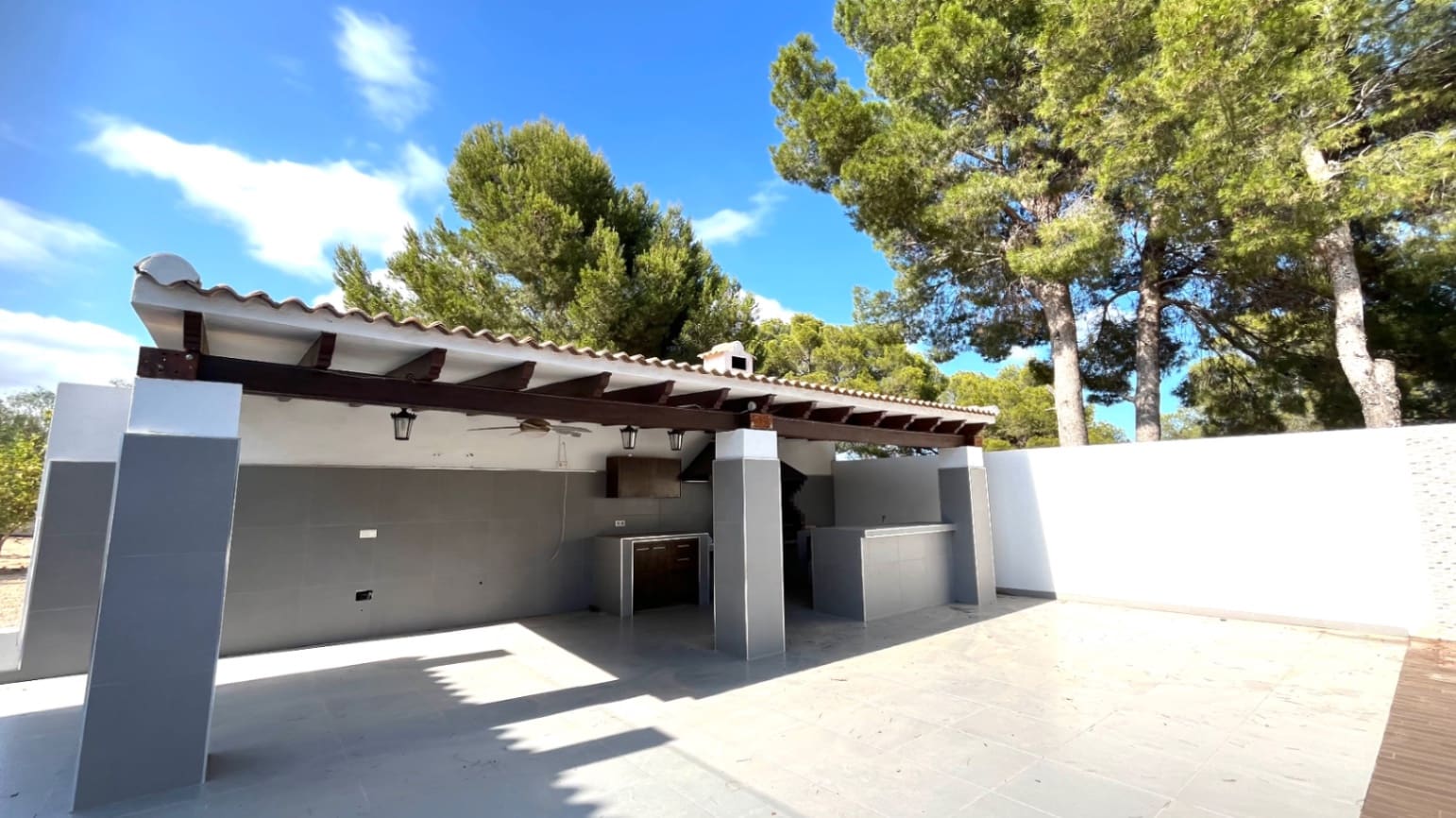 4 soverom Villa til salgs i La Nucia med svømmebasseng garasje - € 950 000 (Ref: 8402168)