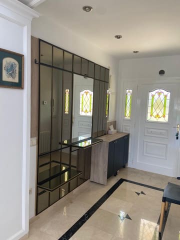 Chalet de 9 habitaciones en Alfaz del Pi / L'Alfàs del Pi en venta con piscina garaje - 1.199.000 € (Ref: 8456317)