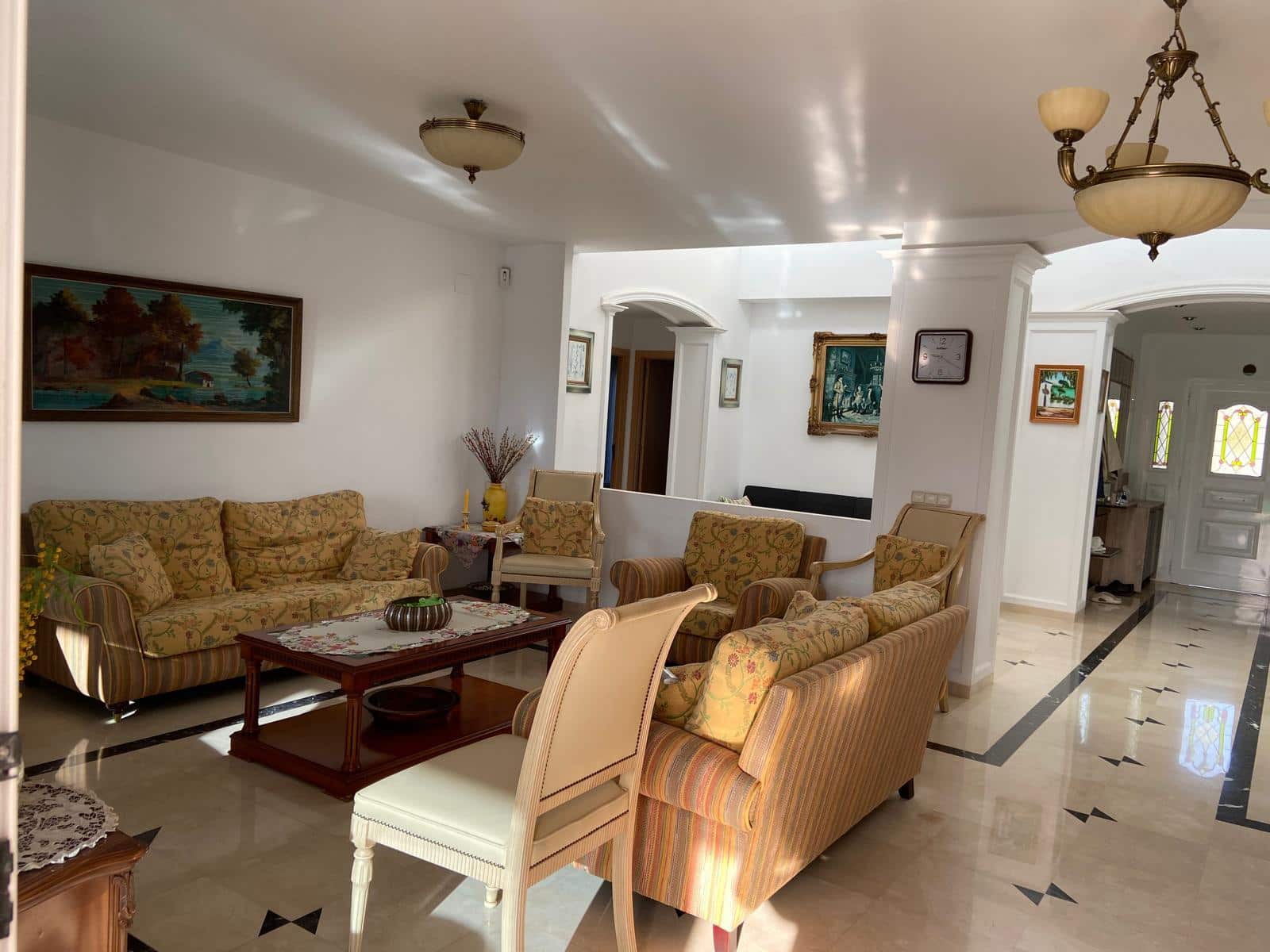 Chalet de 9 habitaciones en Alfaz del Pi / L'Alfàs del Pi en venta con piscina garaje - 1.199.000 € (Ref: 8456317)