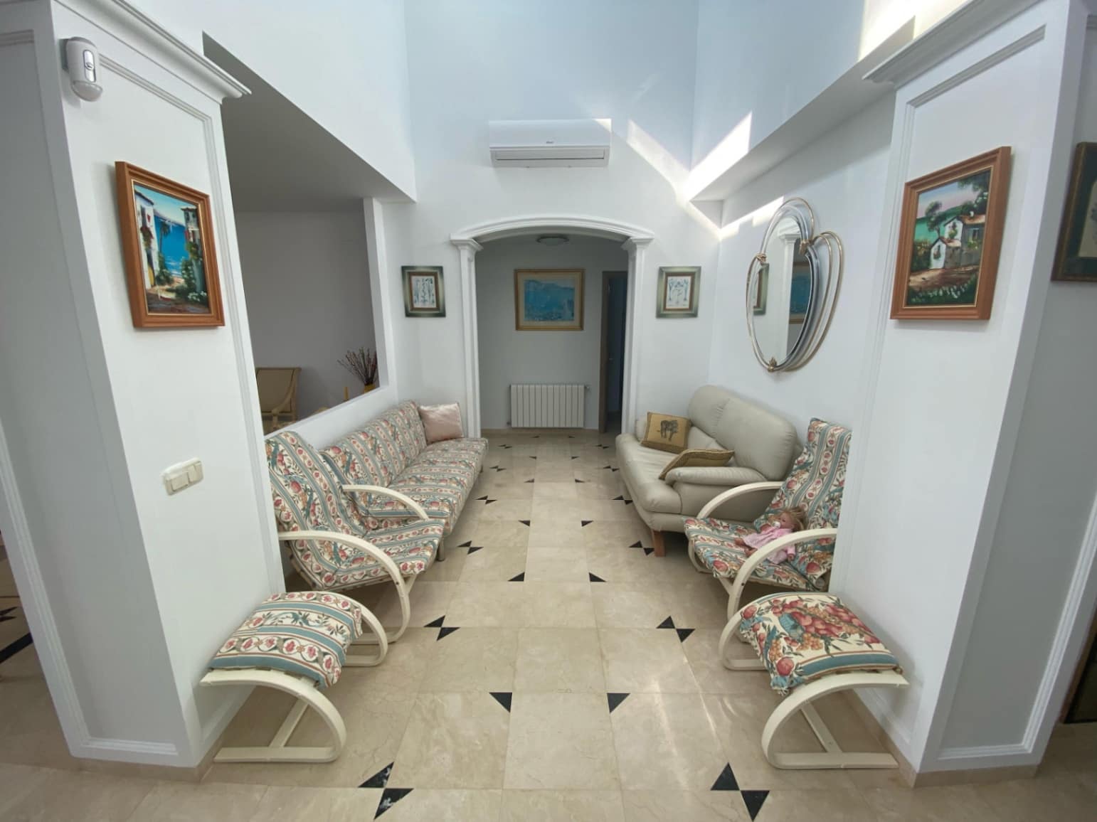 Chalet de 9 habitaciones en Alfaz del Pi / L'Alfàs del Pi en venta con piscina garaje - 1.199.000 € (Ref: 8456317)