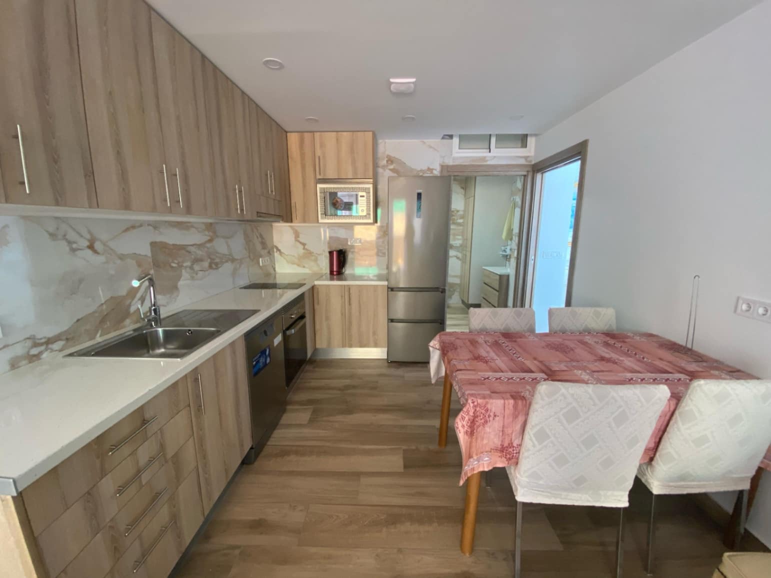 Chalet de 9 habitaciones en Alfaz del Pi / L'Alfàs del Pi en venta con piscina garaje - 1.199.000 € (Ref: 8456317)
