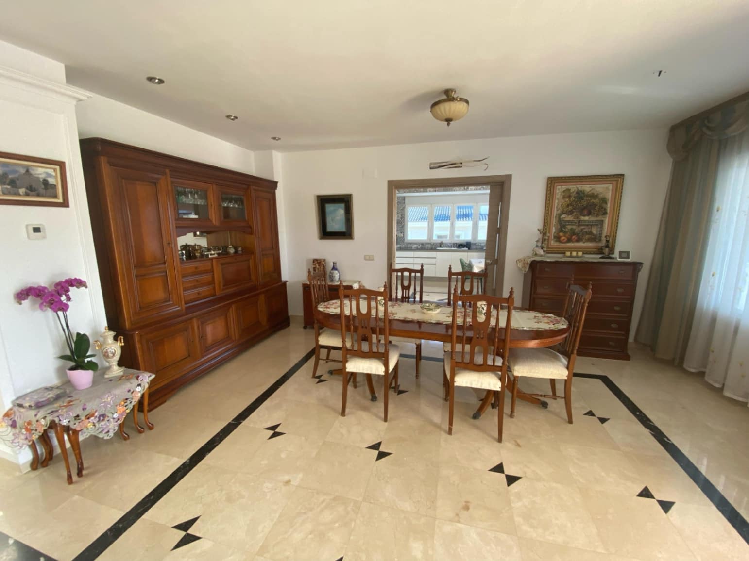 Chalet de 9 habitaciones en Alfaz del Pi / L'Alfàs del Pi en venta con piscina garaje - 1.199.000 € (Ref: 8456317)