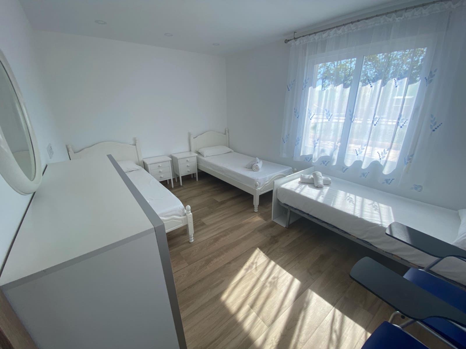 Chalet de 9 habitaciones en Alfaz del Pi / L'Alfàs del Pi en venta con piscina garaje - 1.199.000 € (Ref: 8456317)