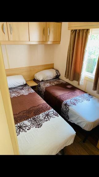 2 soverom Bungalow til leie i Alfaz del Pi / L'Alfas del Pi med svømmebasseng - € 1 800 (Ref: 8477237)