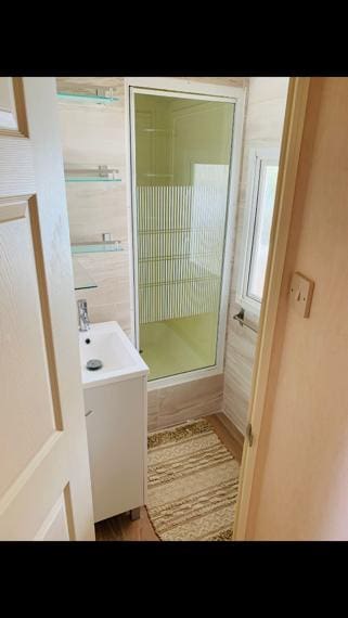 2 soverom Bungalow til leie i Alfaz del Pi / L'Alfas del Pi med svømmebasseng - € 1 800 (Ref: 8477237)