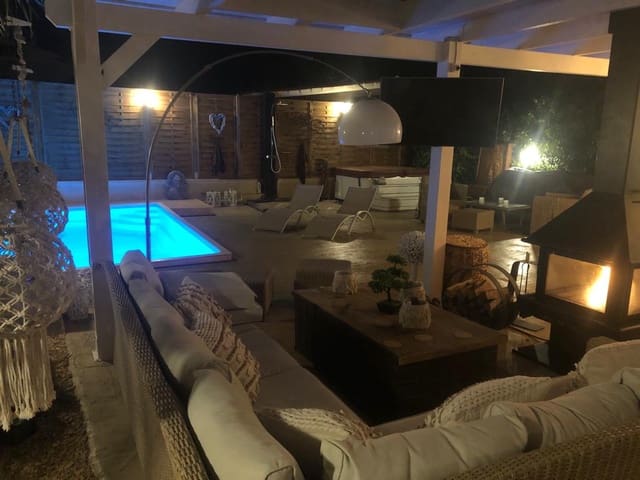 2 bedroom Bungalow for rent in Alfaz del Pi / L'Alfàs del Pi with pool - € 1,800 (Ref: 8477237)