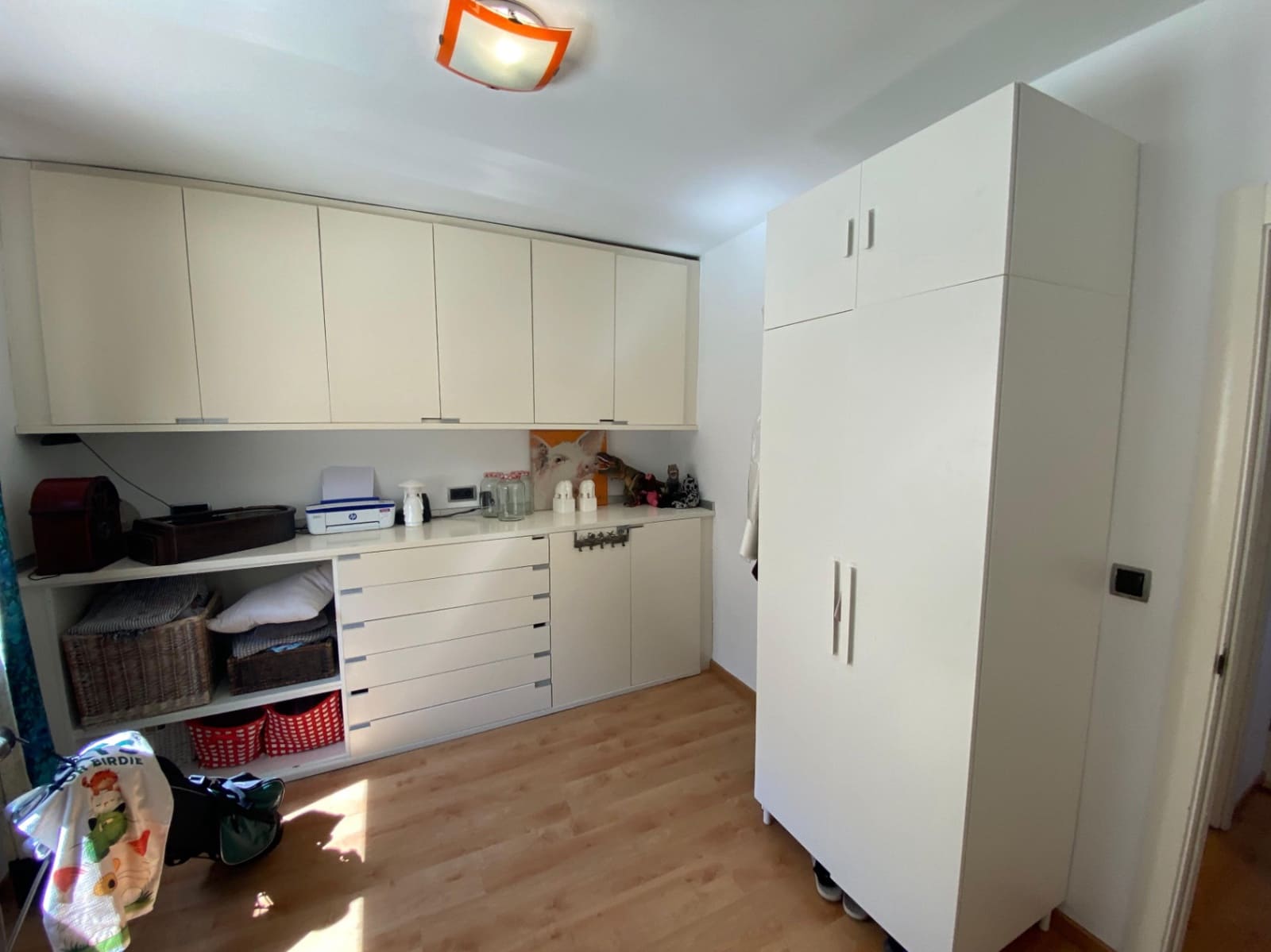 4 soverom Kjedet enebolig til salgs i Alfaz del Pi / L'Alfas del Pi med svømmebasseng garasje - € 398 000 (Ref: 8481403)