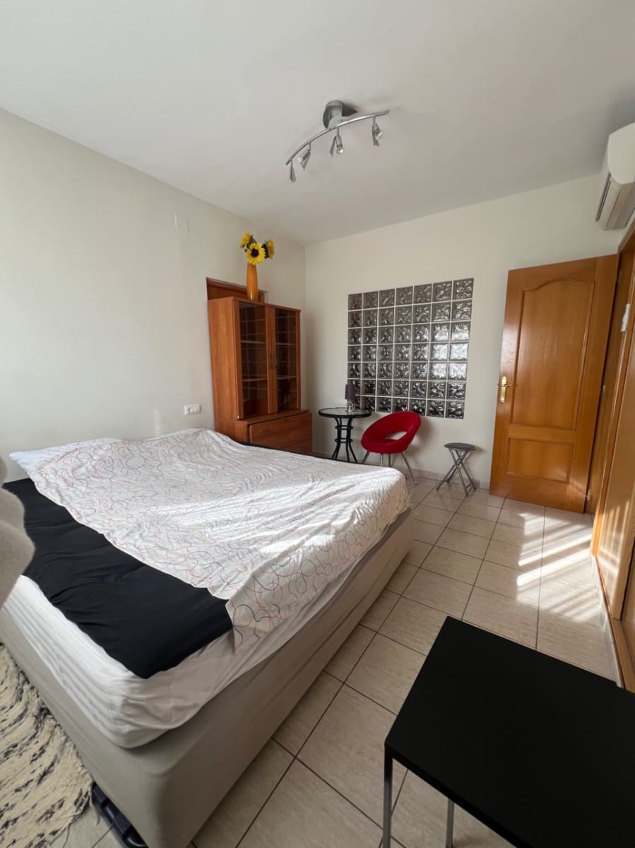 3 quarto Moradia para arrendar em Alfaz del Pi / L'Alfas del Pi com piscina - 1 350 € (Ref: 8546323)