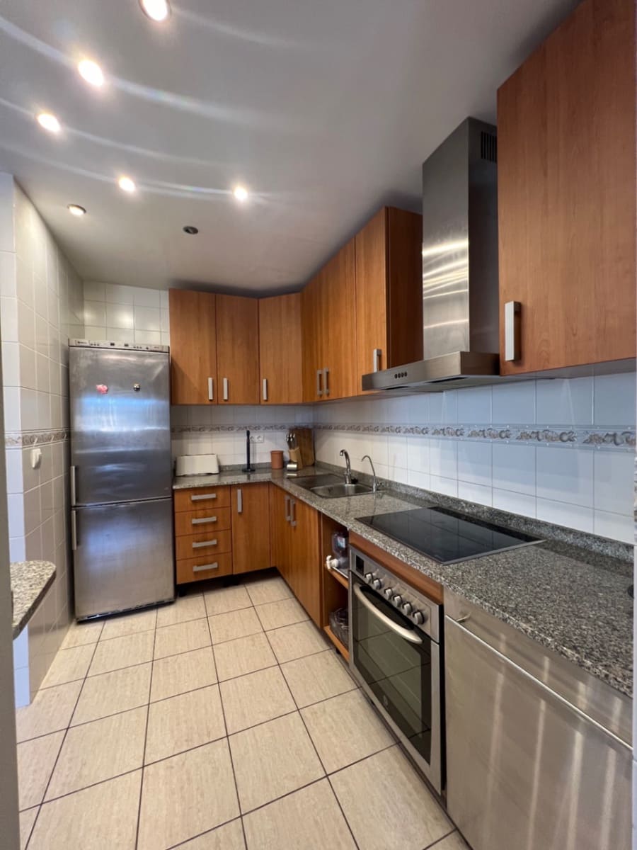 3 quarto Moradia para arrendar em Alfaz del Pi / L'Alfas del Pi com piscina - 1 350 € (Ref: 8546323)