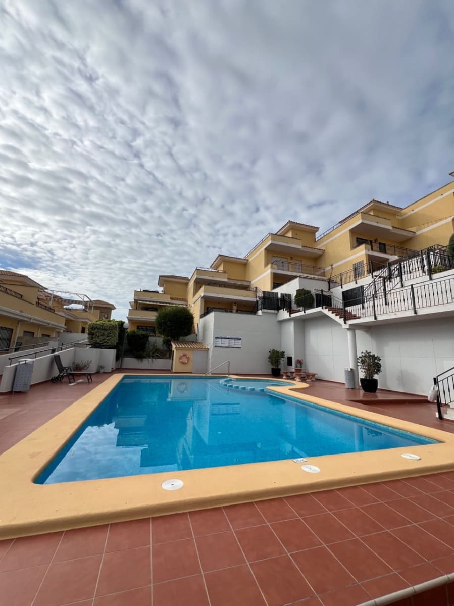 3 bedroom Villa for rent in Alfaz del Pi / L'Alfas del Pi with pool - € 1,350 (Ref: 8546323)