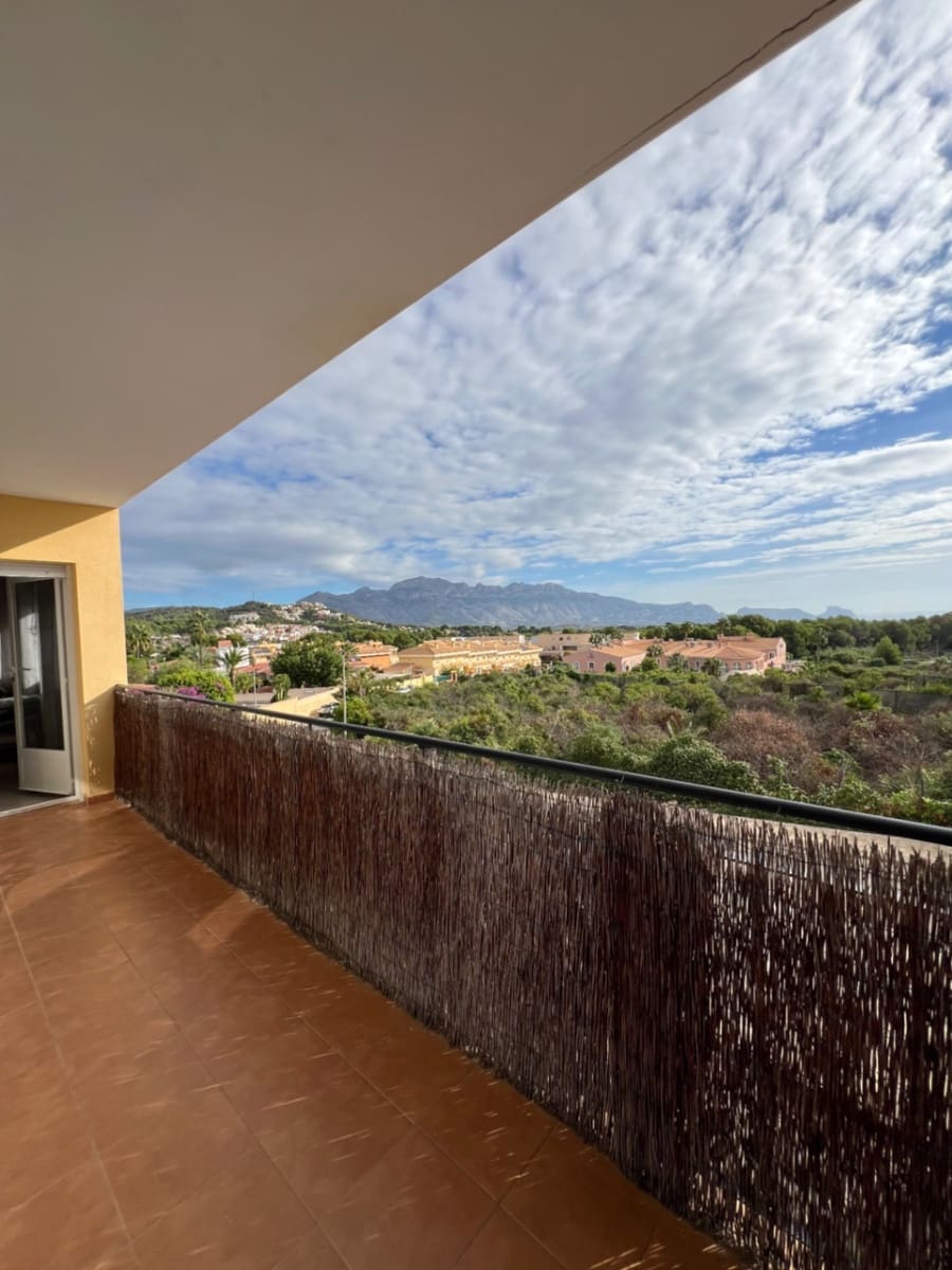 3 quarto Moradia para arrendar em Alfaz del Pi / L'Alfas del Pi com piscina garagem - 1 700 € (Ref: 8546324)