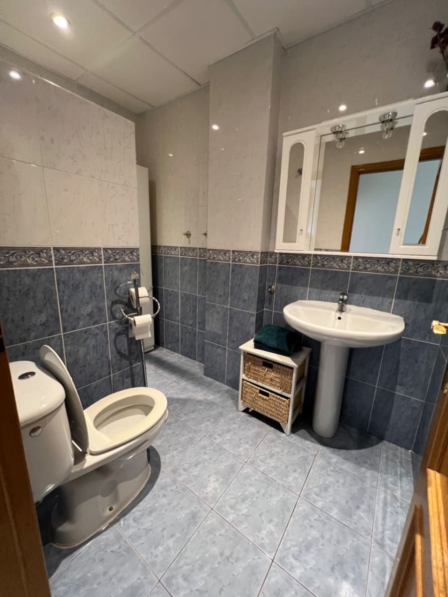 3 quarto Moradia para arrendar em Alfaz del Pi / L'Alfas del Pi com piscina garagem - 1 700 € (Ref: 8546324)