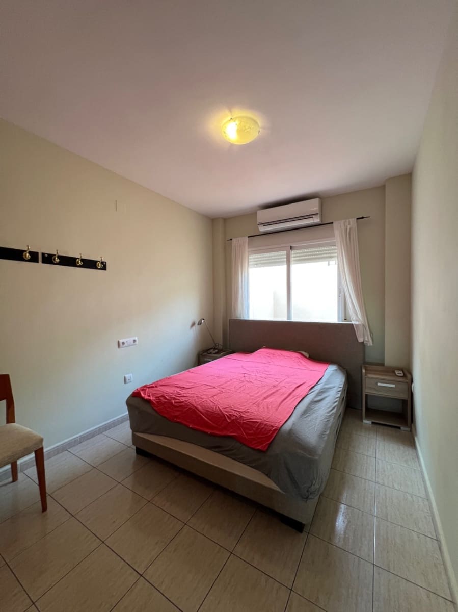 3 quarto Moradia para arrendar em Alfaz del Pi / L'Alfas del Pi com piscina garagem - 1 700 € (Ref: 8546324)