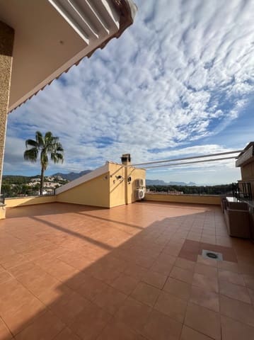 3 slaapkamer Villa te huur in Alfaz del Pi / L'Alfàs del Pi met zwembad garage - € 1.700 (Ref: 8546324)