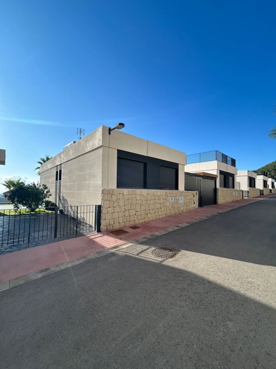 3 chambre Villa/Maison à vendre à Polop avec piscine garage - 395 000 € (Ref: 8558943)