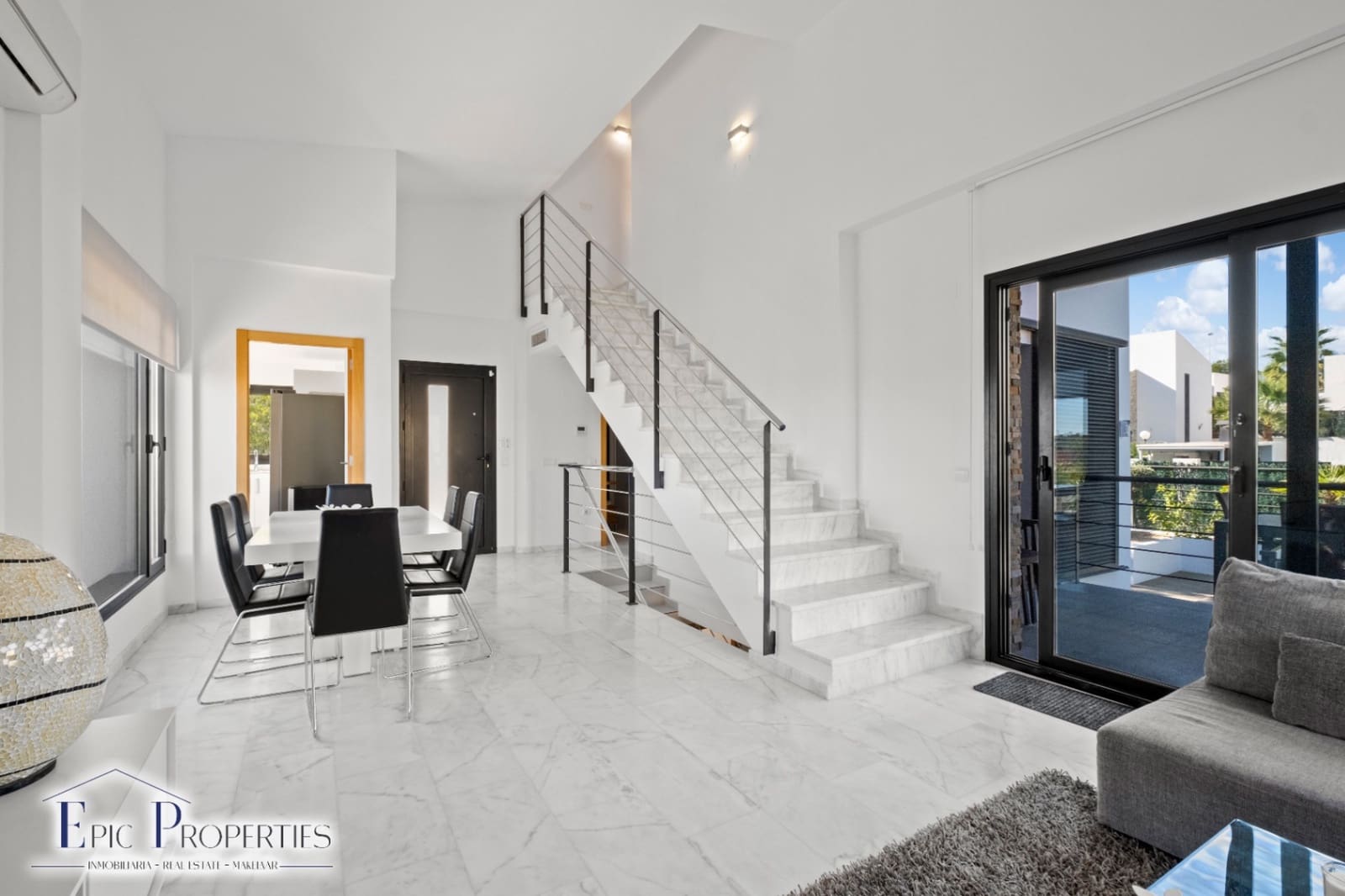 5 slaapkamer Villa te koop in Polop met zwembad garage - € 530.000 (Ref: 8594199)